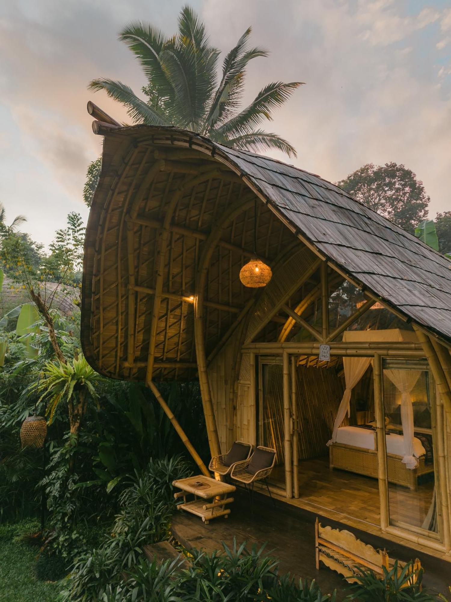 Вилла Arcada Bali Bamboo House Сидемен Экстерьер фото