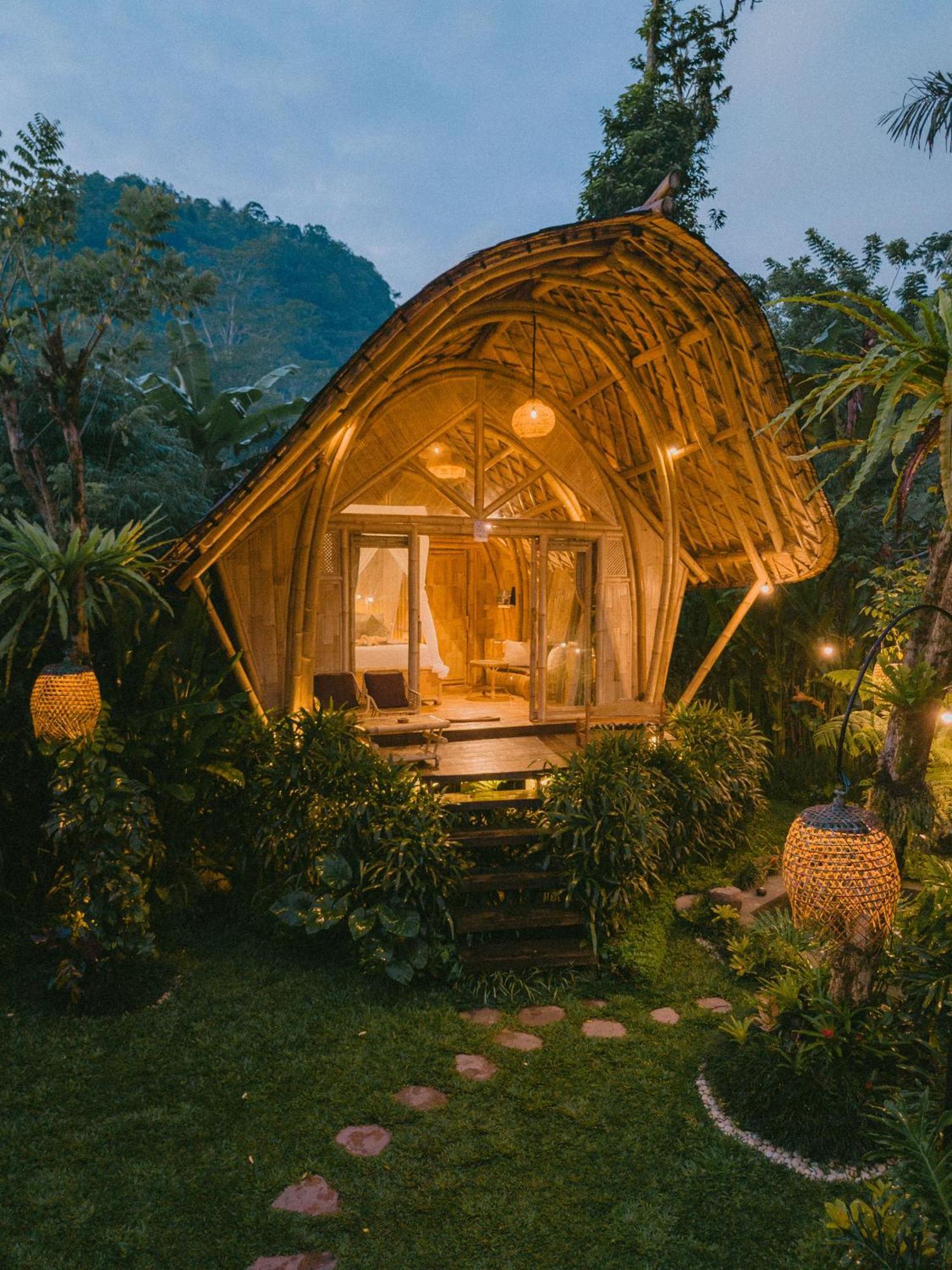 Вилла Arcada Bali Bamboo House Сидемен Экстерьер фото