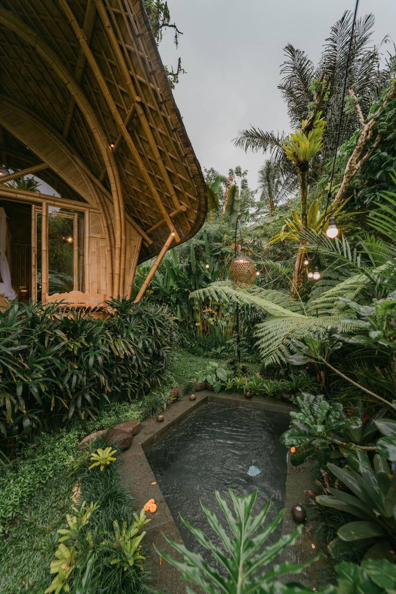 Вилла Arcada Bali Bamboo House Сидемен Экстерьер фото